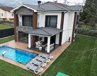 Sapanca Kırkpınar'da Huzurlu Doğa İçerisinde, Özel Havuzlu, Bahçeli Villa - 4