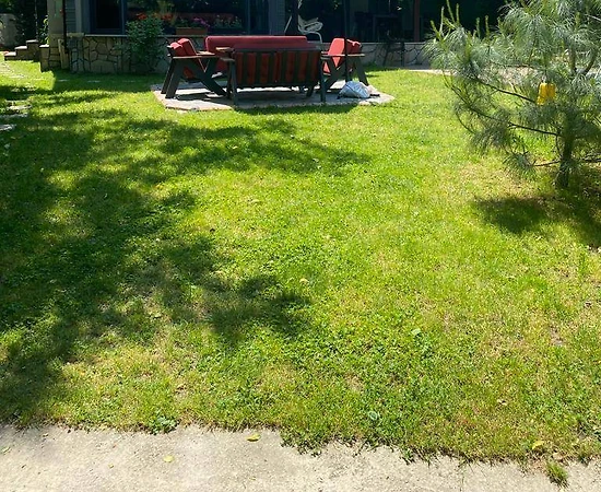 Sapanca'da Kalabalık Ailelere Uygun, Isıtmalı Havuzlu, Modern Villa - 1