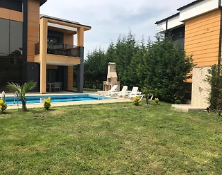 Sapanca Kırkpınar'da Büyük Ailelere Uygun, Özel Havuzlu, Keyifli Villa - 2