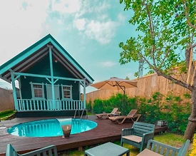 Sapanca Kırkpınar'da Merkezi Konumda, Isıtmalı Havuzlu, Kiralık Bungalov - 2