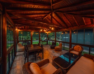 Sapanca Kırkpınar'da Modern Tasarımlı, Özel Havuzlu, Şık Villa  - 4