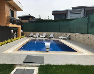 Sapanca Kırkpınar'da Nezih Konumda, Isıtmalı Havuzlu, Modern Villa - 5