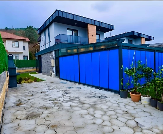 Sapanca Kırkpınar'da Sakin Konumda, Kapalı Havuzlu, Kiralık Villa - 1