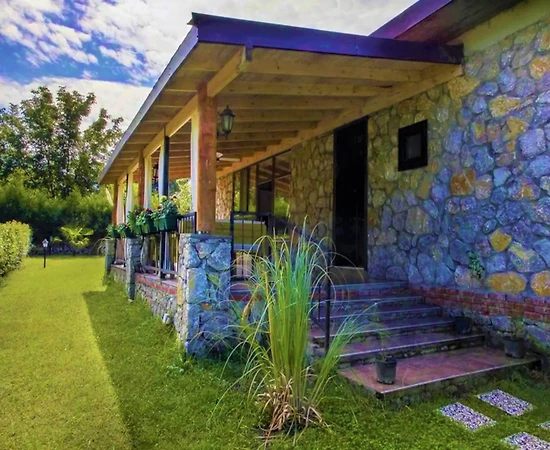 Sapanca Soğuksu'da Yemyeşil Doğada, Özel Havuzlu, Konforlu Villa - 1