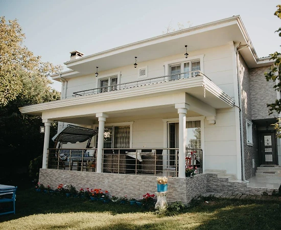 Sapanca Kırkpınar'da Yeşillikler İçerisinde, Özel Havuzlu, Kiralık Villa - 1