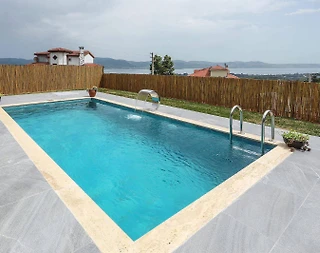 Sapanca Kurtköy'de Göl Manzaralı, Özel Havuzlu, Modern Villa - 3