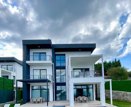 Sapanca Kurtköy'de Muhteşem Göl Manzaralı, Özel Havuzlu, 10 Kişilik Villa - 1