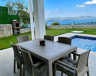 Sapanca Kurtköy'de Muhteşem Göl Manzaralı, Özel Havuzlu, 10 Kişilik Villa - 5