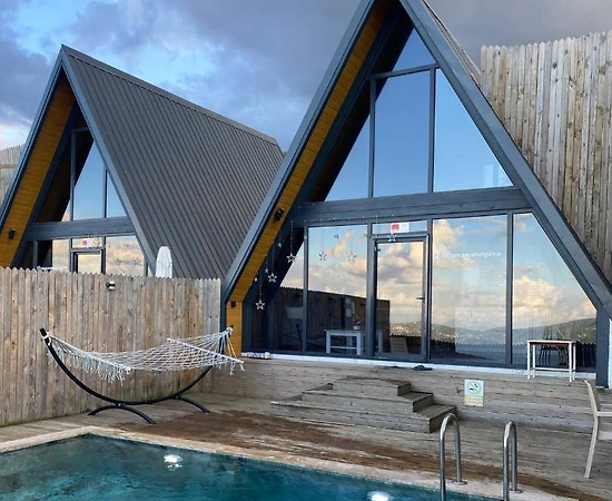 Sapanca Kurtköy'de Muhteşem Göl Manzaralı, Özel Havuzlu, Kiralık Bungalov - 1