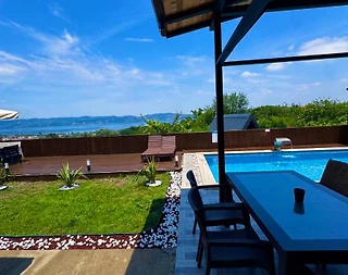 Sapanca Kuruçeşme'de Enfes Göl Manzaralı, Özel Havuzlu, Kiralık Bungalov - 4