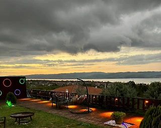 Sapanca Kuruçeşme'de Göl Manzaralı, Isıtmalı Havuzlu, Kiralık Bungalov - 4