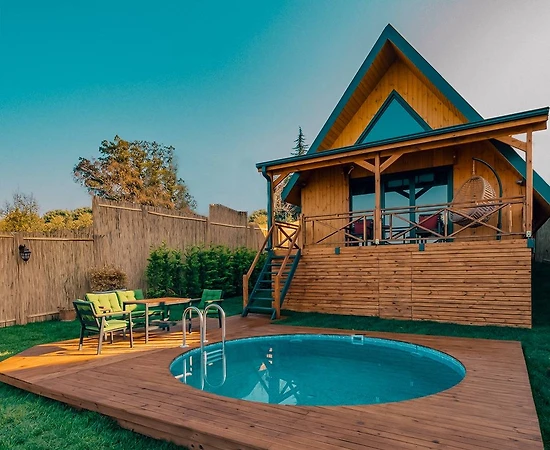 Sapanca Kuruçeşme'de Göl Manzaralı, Özel Havuzlu, 1+1 Bungalov - 1