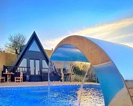 Sapanca Kuruçeşme'de Doğa İçerisinde, Isıtmalı Havuzlu, Kiralık Bungalov - 3