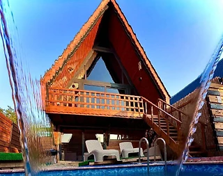 Sapanca Kuruçeşme'de Tesis İçerisinde, Özel Havuzlu, 2+1 Bungalov - 2