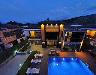 Sapanca Kırkpınar’ın Eşsiz Doğasında, Isıtmalı Özel Havuzlu, Şık Villa - 1