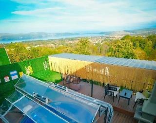 Sapanca Mahmudiye'de Göl Manzaralı, Isıtmalı Havuzlu, Balayı Bungalovu - 2