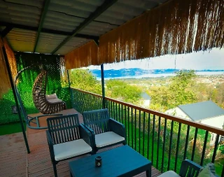 Sapanca Mahmudiye'de Göl Manzaralı, Isıtmalı Havuzlu, Balayı Bungalovu - 4