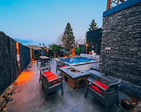 Sapanca Memnuniye'de Ferah Yapıya Sahip, Özel Havuzlu, Kiralık Bungalov - 3