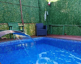 Sapanca Memnuniye'de Gözlerden Uzak, Isıtmalı Havuzlu, Ahşap Villa - 3