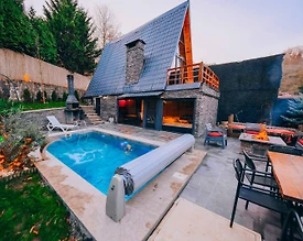 Sapanca Memnuniye'de Kalabalık Ailelere Uygun, Jakuzili, Kiralık Bungalov - 2