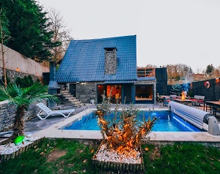 Sapanca Memnuniye'de Kalabalık Ailelere Uygun, Jakuzili, Şık Bungalov - 3