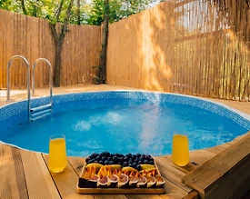 Nailiye'da Muhteşem Doğada, Isıtmalı Özel Havuzlu, Konforlu Bungalov - 2