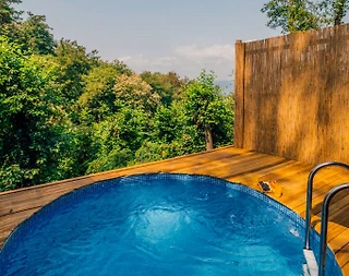 Sapanca'da Balayı Çiftlerine Uygun, Isıtmalı Havuzlu, Lüks Bungalov - 2