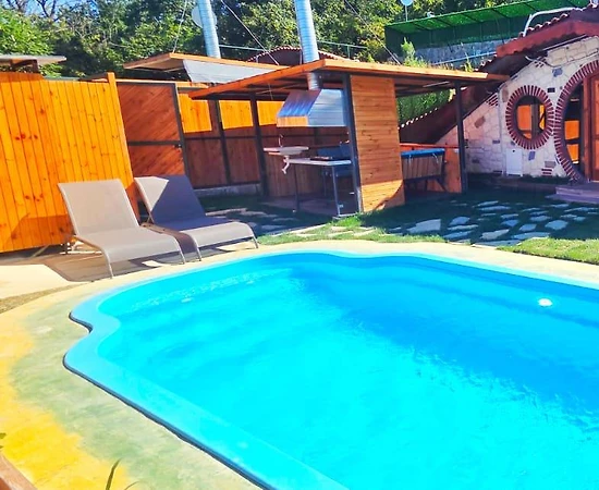 Sapanca Nailiye'de Balayı Çiftlerine Uygun, Özel Havuzlu, 1+1 Bungalov - 1