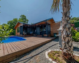 Sapanca Nailiye'de Göl Manzaralı, Isıtmalı Havuzlu, Kiralık Villa - 2