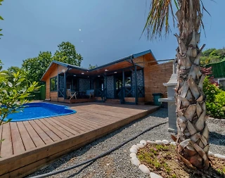 Sapanca Nailiye'de Göl Manzaralı, Isıtmalı Havuzlu, Şık Villa - 2