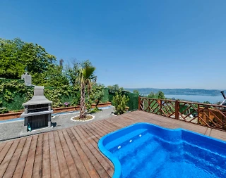 Sapanca Nailiye'de Göl Manzaralı, Isıtmalı Havuzlu, Şık Villa - 5