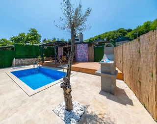 Sapanca Nailiye'de Minimalist Tasarımlı, Özel Havuzlu, 1+0 Villa - 5