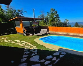 Sapanca Nailiye'de Muhteşem Göl Manzaralı, Özel Havuzlu, Bahçeli Bungalov - 2