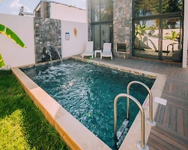 Sapanca Rüstempaşa'da Balayı Çiftlerine Uygun, Özel Havuzlu, Lüks Villa - 2