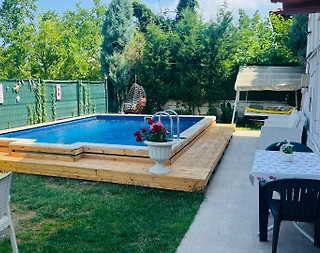 Sapanca Rüstempaşa'da Doğa Manzaralı, Isıtmalı Havuzlu, 4+1 Villa - 4