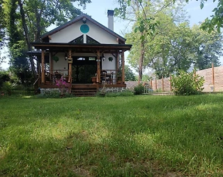 Sapanca Rüstempaşa'da Geniş Bahçeli, Özel Havuzlu, Modern Bungalov - 2