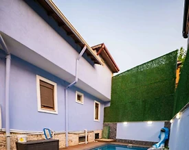 Sapanca Rüstempaşa'da Merkezi Konumda, Isıtmalı Havuzlu, Kiralık Villa - 2