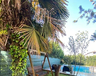 Sapanca Rüstempaşa'da Merkezi Konumda, Özel Havuzlu, Kiralık Villa - 5