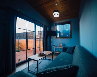 Sapanca'da Enfes Tesis İçerisinde, Isıtmalı Havuzlu, Kiralık Tiny House - 5