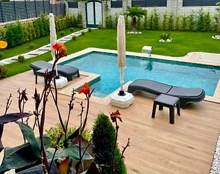 Sapanca Kuruçeşme'de Ailelere Uygun, Isıtmalı Havuzlu, Şık Taş Ev - 2