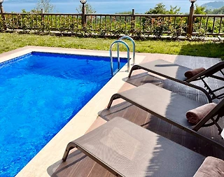 Sapanca Uzunkum'da Doğayla İç İçe, Isıtmalı Havuzlu, Şık Bungalov  - 5