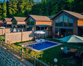 Sapanca Uzunkum'da Doğayla İç İçe, Isıtmalı Havuzlu, Kiralık Bungalov - 3