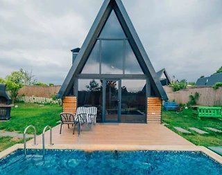 Sapanca Uzunkum'da Huzurlu Doğada, Isıtmalı Havuzlu, Ferah Bungalov - 3