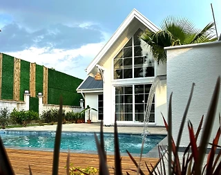 Sapanca Kırkpınar'da Huzurlu Doğada, Özel Havuzlu, Modern Bungalov - 1