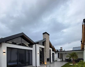 Sapanca Yanıklar'da Geniş Bahçeli, Isıtmalı Havuzlu, Jakuzili Bungalov - 2