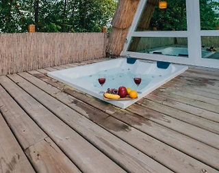 Sapanca Yanık'ta Muhteşem Doğada, Jakuzili, Balayı Bungalovu - 2