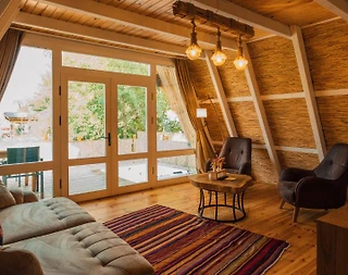 Sapanca Yanık'ta Muhteşem Doğada, Jakuzili, Balayı Bungalovu - 4