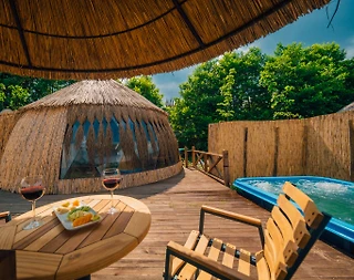 Sapanca Yanık'ta Tesis İçerisinde, Serinleme Havuzlu, Kiralık Glamping - 1