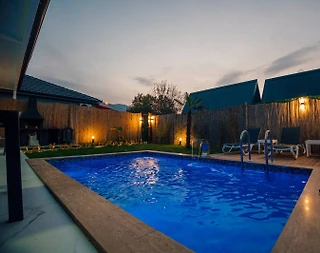Sapanca Yanık'ta Balayı Çiftlerine Uygun, Özel Havuzlu, Modern Villa - 3