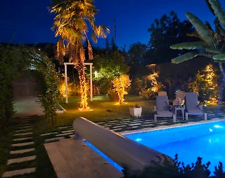 Sapanca Yanık'ta Geniş Bahçeli, Isıtmalı Özel Havuzlu, Lüks Villa - 3